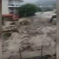 Grčka na udaru poplava, najteže u Eviji: Voda više od metar dubine (video)