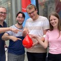 Srpski naučnici davanjem krvi u Parizu vraćaju dug humanosti