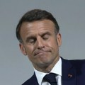 Makron: Francuska se suočava sa "veoma ozbiljnim" istorijskim trenutkom pred izbore