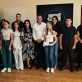 Novčane nagrade za najbolje osnovce i srednjoškolce u Vlasotincu