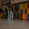 Skidajte veštačke nokte i trepavice, pupak da se ne vidi! Dres kod za školu: Negde zabranjene i trenerke!
