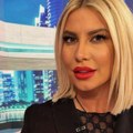 Prve gotografije trudne dee Đurđević: Voditeljka blista u blagoslovenom stanju, komentari pljušte na sve strane (foto)