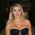 КРИЛА ГА КАО ЗМИЈА НОГЕ, А САДА ПРВИ ПУТ ЗАЈЕДНО У ЈАВНОСТИ! Маријана Зоњић поносно стигла на журку „Елите“ са ОЦЕМ СВОГ…
