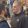 Mahačev i Mačado Geri prvi put "oči u oči" pred spektakl na čuvenim "Roki stepenicama", osetile se tenzije