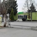 Iz "Džinsija" SMS porukom potvrdili radnicima da zatvaraju fabriku u Leskovcu, opozicija krivi Cvetanovića