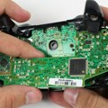 Microsoft počinje da nudi delove za samostalnu popravku Xbox kontrolera