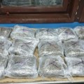 Nakon pretrage u blizini magistrale Rožaje-Berane: U napuštenom objektu 45 kilograma marihuane