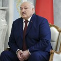 Лукашенко: Америчка политика санкција крива за Раисијеву смрт