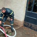 Hrabri vatrogasci noćas nisu stali! Intervenisali na 50 lokacija širom Srbije zbog obilnih padavina