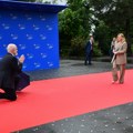 Edi Rama na kolenima dočekao Đorđu Meloni FOTO, VIDEO