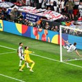 Potez godine! Svi su videli loptu u mreži, a onda je štoper Totenhema izveo čudo za pehar Lige Evrope