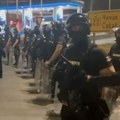 (Foto, video) napeto u Užicu: Sukob policije i demonstranata, u Beogradu blokada kod Pravnog i Mašinskog fakulteta: Hapšenje u…