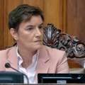 Ana Brnabić pružila podršku Vučeviću: Sns će stajati uvek na braniku otadžbine, a prvi među nama je Miloš