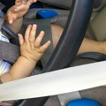 Dečak (3) umro od vrućine u kolima: Socijalna radnica ga pruzele od oca, pa otišla u šoping i zaboravila na dete: Pet sati bio…