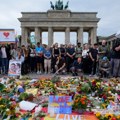 Ubijen napadač koji je uleteo u masu na prajdu u Berlinu; policija: Bio je povezan sa Islamskom državom