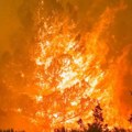 (Video) Veliki požar kod poznatog letovališta Vatra se širi kod Antalije, gase je i avioni