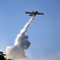 (Video) Veliki šumski požar na Eviji se razbuktao; u borbi sa vatrenom stihijom 32 vozila, avioni i helikopteri