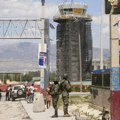 Američka vojska evakuiše osoblje ambasade sa Haitija i pojačava mere bezbednosti