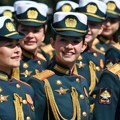 Najbolje fotografije sa vojne parade u Moskvi: Prikazano više više od 130 jedinica vojne tehnike, raketni sistemi "iskander"…