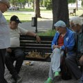 „On to radi da bi popravio svoj rejting“: Šta se krije i da li je realna najava Vučića o povećanju plata i penzija do…