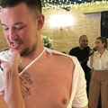 (Video) "krila je trudnoću, a onda je usledilo iznenađenje": Uroš Živković sa estradom i porodicom slavi rođenje sina…