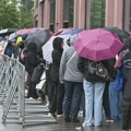 Pomama za igračkama Labubu u Berlinu, red ispred prve prodavnice
