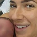 Jovana Jeremić podelila nikad viđene slike iz porodilišta: Sustigle je emocije "Sve smo zajedno prošle"