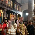 Porfirije predvodi liturgiju povodom Dana Republike: Predstavnici Srpske i Srbije položili vence na novi spomenik palim…