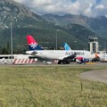 Pojačane kontrole na Aerodromu Tivat, doputovalo oko 90 državljana Srbije, policija ih proverava