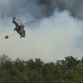 "Super puma“ i "kamov“ u borbi sa požarima - hiljade tona vode na vatru
