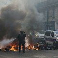 Na protestima u Francuskoj privedeno 1.314 osoba, 53 povređena policajca