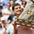 Gštad Argentincu Kačinu: Peti prvenac na ATP turu ove godine