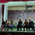 Deca iz Čikaga izvela prvu predstavu u srpskom pozorištu – za sve najzaslužniji Kragujevčanin Igor Obradović