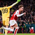 Liga šampiona: Barselona u četvrtfinalu, Arsenal eliminisao Grujićev Porto posle penala, Vendel tragičar