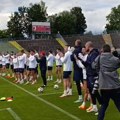 Prvi trening Srbije u Nemačkoj: Gotovo 3.000 ljudi bodrilo Orlove, Turci klicali ime Dušana Tadića! (video)