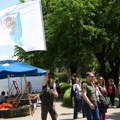 Studenti blokirali tri kružna toka u Čačku, protest traje 12 sati uz kulturni program i koncerte