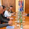 Sastanak maje Gojković i Dejana vuka stankovića: Važno uspostaviti redovan nastavni proces na fakultetima