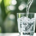 Meštani sela kod Leskovca drugi dan blokiraju regionalni put zbog neispravne vode