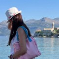 "Šta se desi na Lopudu, ostaje na Lopudu": Naša poznata voditeljka (56) zaintrigirala objavom: Oglasila se sa mora u mini…