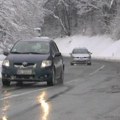 Istočnu Srbiju očekuje pravi sneg: Putevi Srbije apeluju na učesnike u saobraćaju da budu oprezni zbog padavina, prilagodite…