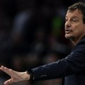Ataman napravio skandal i spremio sebi otkaz?! Grčki trener napustio ekipu posle utakmice i izazvao potres u evropskoj košarci!…