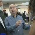 (VIDEO) Ekipama N1 i Nove nije dozvoljeno da prisustvuju sednici Lekarske komore Srbije