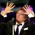 Rod Stjuart otkazao koncert, pa otišao na utakmicu privatnim avionom