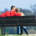 "Klauzula zalaska sunca" sve je popularnija među samcima: Pravilo koje može da vas spase gubljenja vremena i slomljenog srca