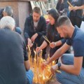 Građani severa KiM pale sveće stradalim Srbima