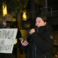 Emotivan govor urednice Zadovoljna.rs na protestu protiv akušerskog nasilja: Bolesno je, okrutno, užasno i danas smo ovde…
