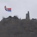 Na tvrđanu Zvečan vraćena zastava Srbije