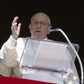 Papin poziv na „belu zastavu“: Bura kritika i nešto podrške