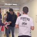 „Ј***те какав квалитет дресова“: Теодосић направио шоу испред свлачионице Виртуса и све насмејао! (видео)