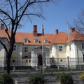 Britanska ambasada osudila Šešljevo neovlašćeno objavljivanje podataka britanskih državljana